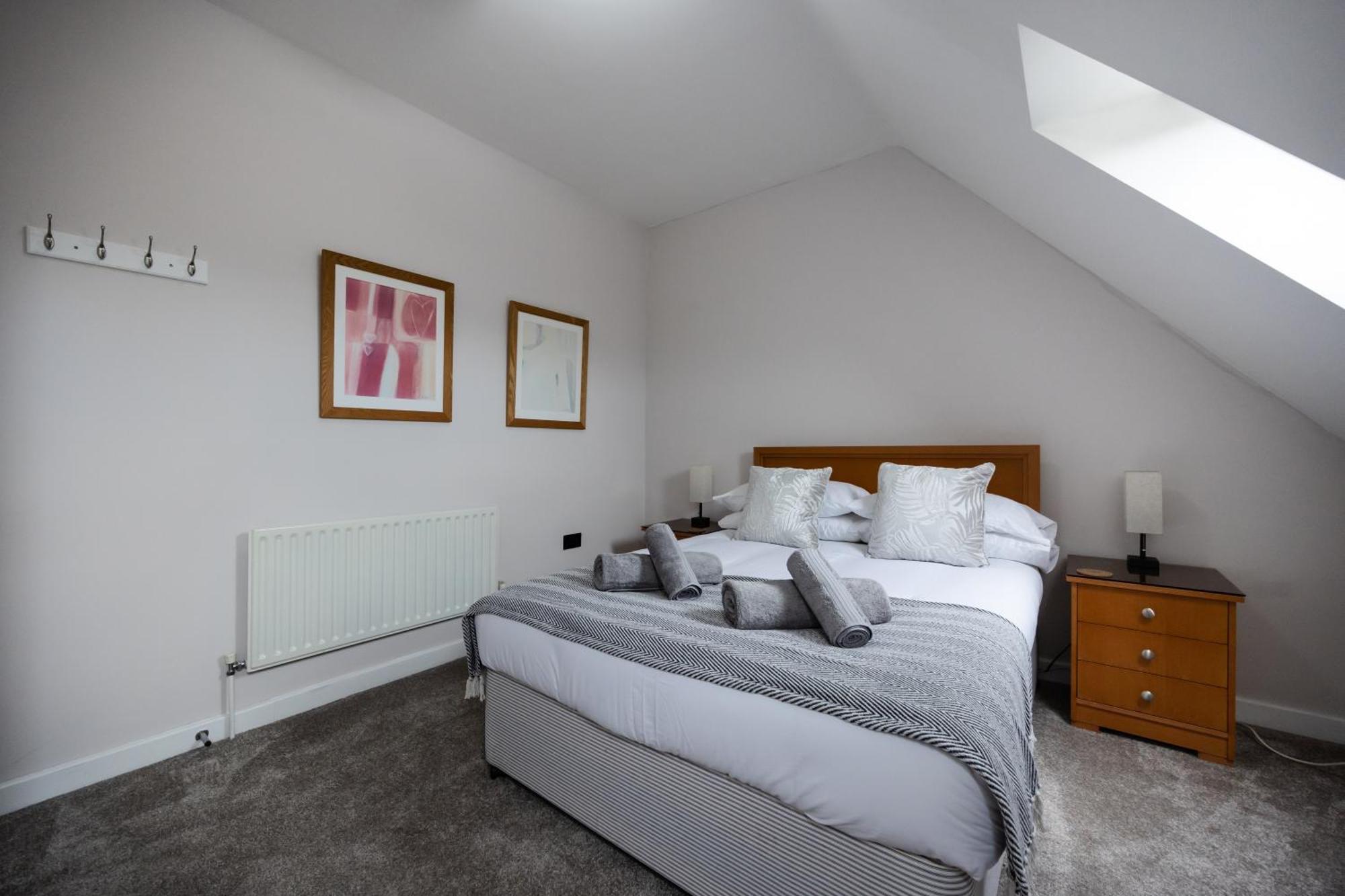 Apartmán Stunning 3Br, Free Parking, Near Town Center, Long Term Discoun Reading Exteriér fotografie