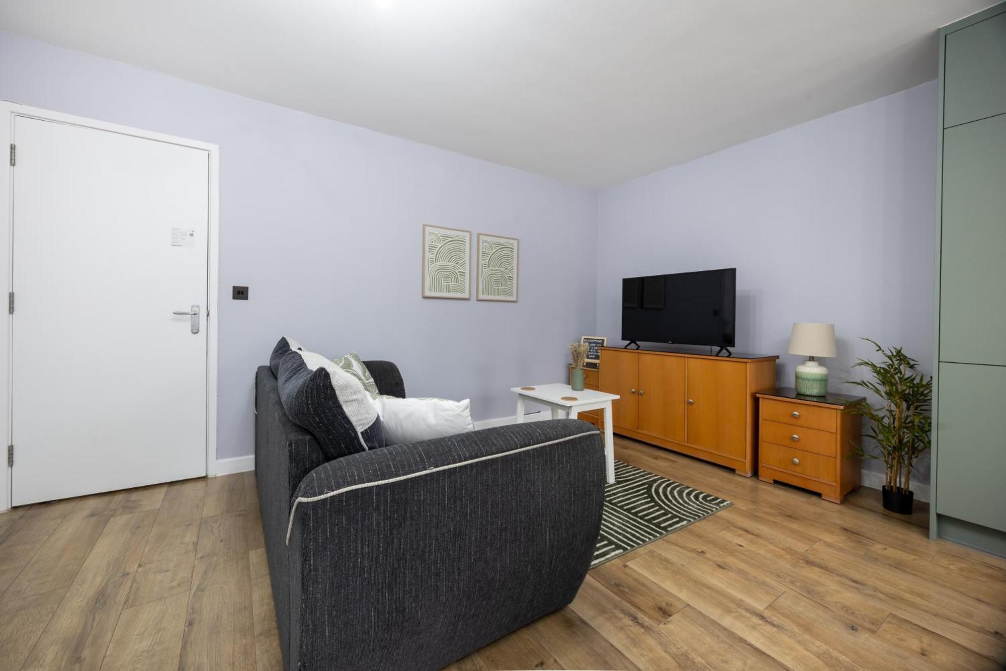Apartmán Stunning 3Br, Free Parking, Near Town Center, Long Term Discoun Reading Exteriér fotografie