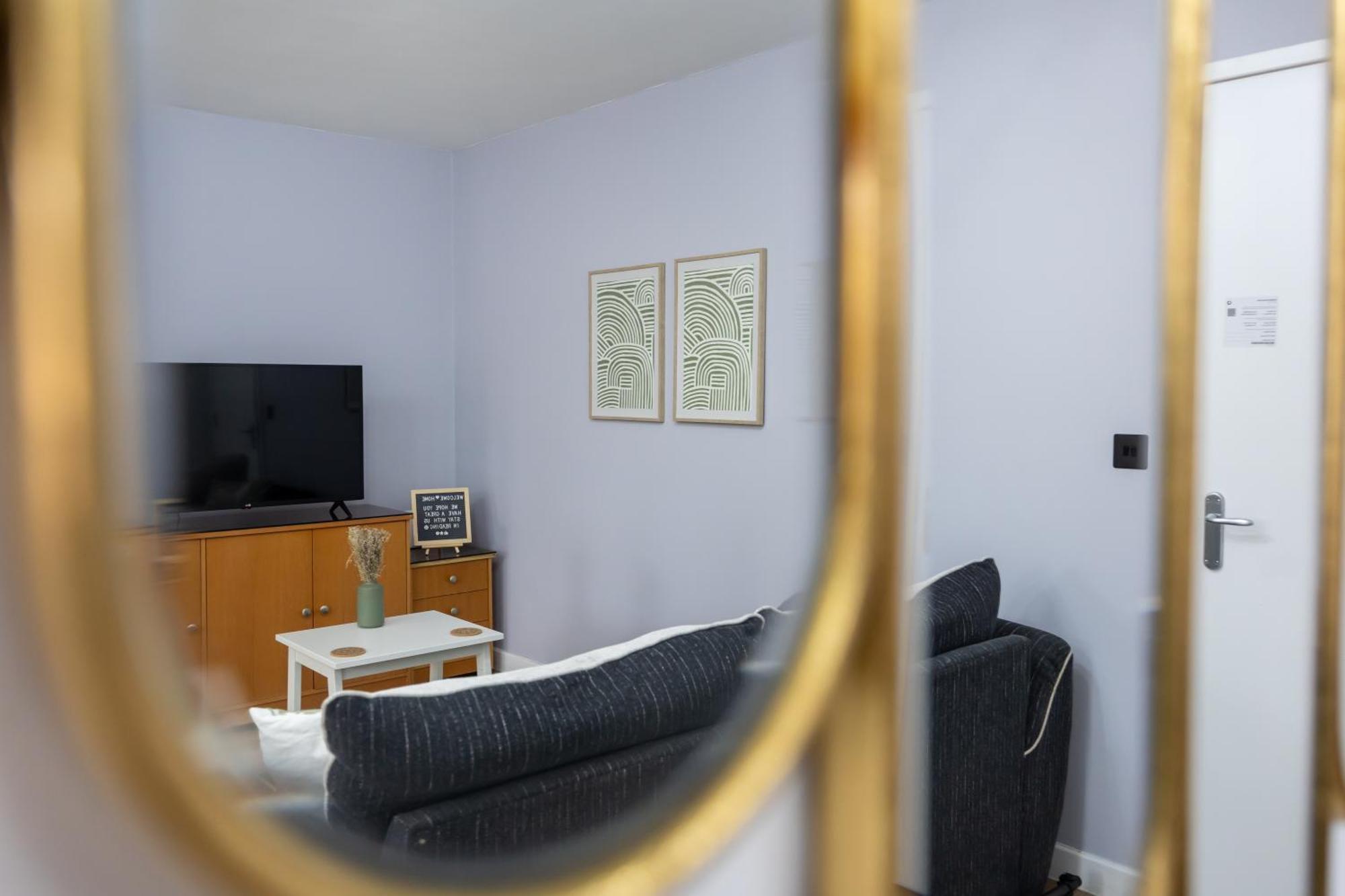 Apartmán Stunning 3Br, Free Parking, Near Town Center, Long Term Discoun Reading Exteriér fotografie