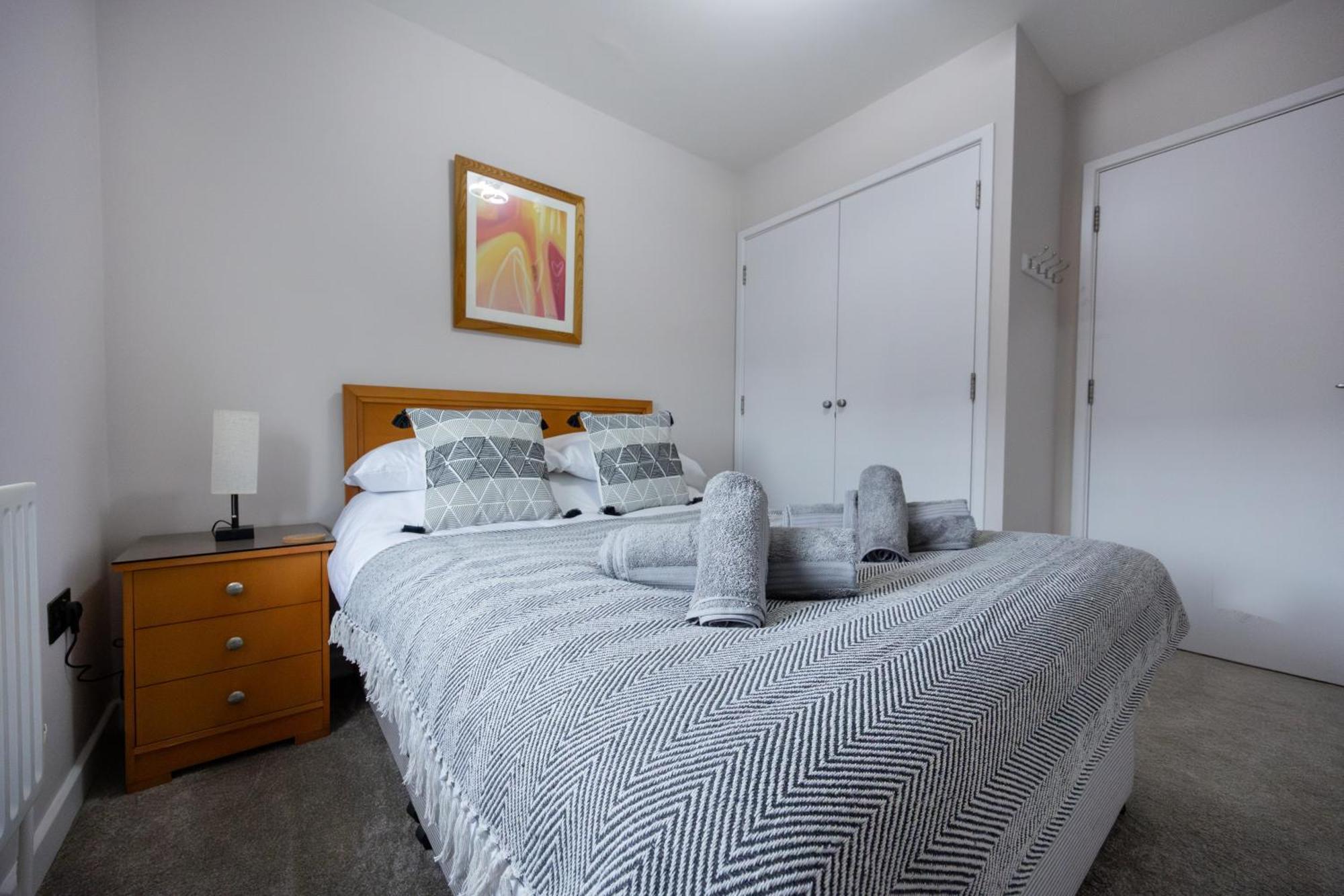 Apartmán Stunning 3Br, Free Parking, Near Town Center, Long Term Discoun Reading Exteriér fotografie