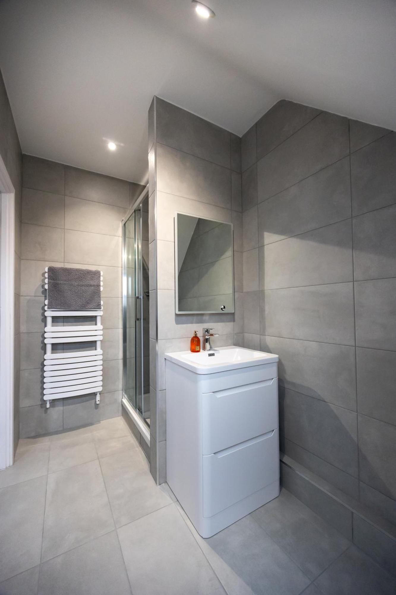 Apartmán Stunning 3Br, Free Parking, Near Town Center, Long Term Discoun Reading Exteriér fotografie